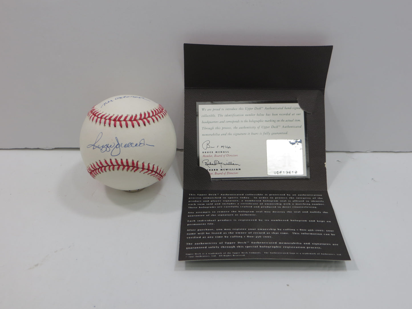 REGGIE JACKSON SIGNED OFFICIAL AMERICAN LEAGUE BASEBALL w/MrOctober UDA BOX