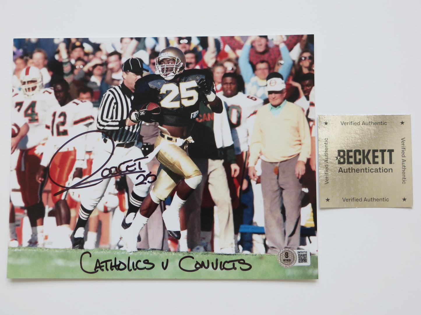 RAGHIB ROCKET ISMAIL SIGNED Notre Dame vs Miami 8x10 PHOTO wCathsvsConvicts BAS