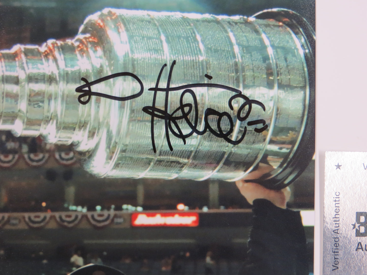 DERIAN HATCHER DALLAS STARS 8x10 PHOTO w/CUP BAS COA