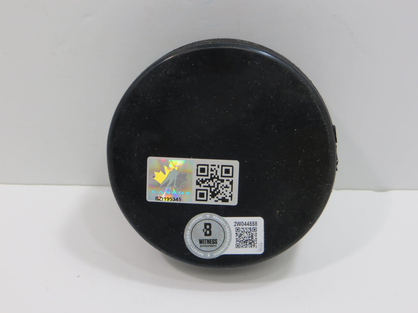 ED BELFOUR TEAM CANADA SIGNED HOCKEY PUCK Dallas Stars Blackhawks BAS COA