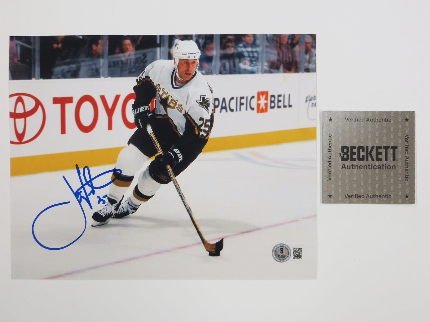 JOE NIEUWENDYK DALLAS STARS SIGNED 8x10 PHOTO WHITE JERSEY BAS