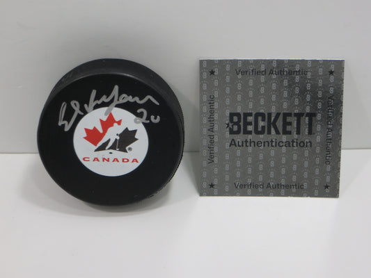 ED BELFOUR TEAM CANADA SIGNED HOCKEY PUCK Dallas Stars Blackhawks BAS COA
