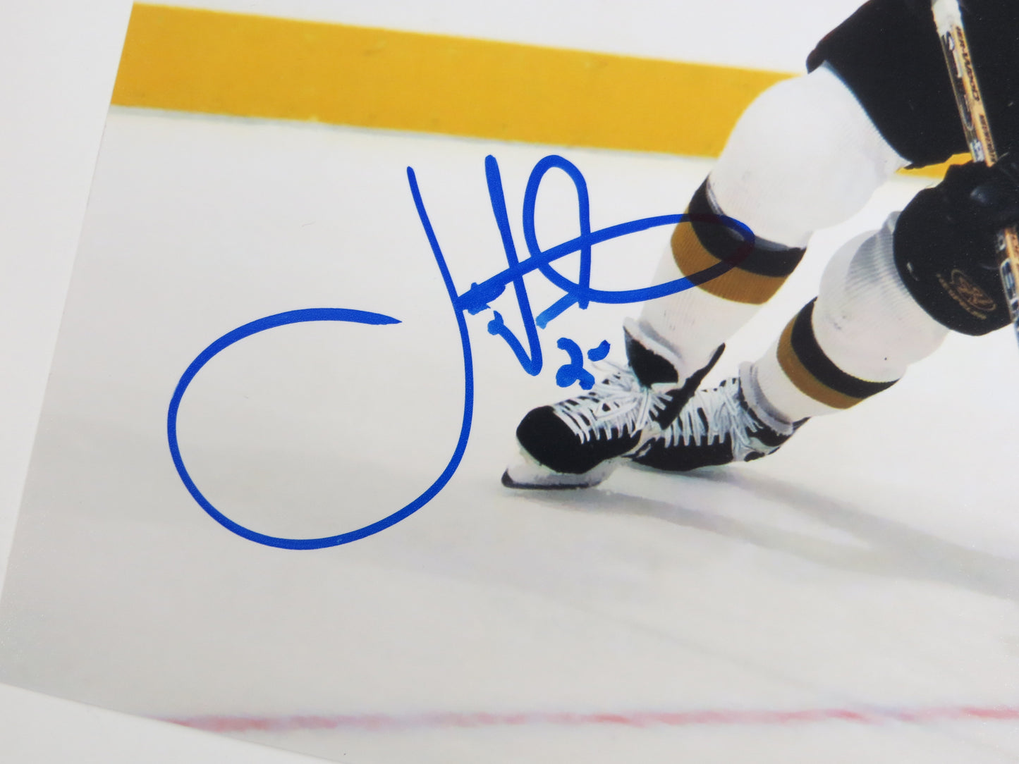 JOE NIEUWENDYK DALLAS STARS SIGNED 8x10 PHOTO WHITE JERSEY BAS
