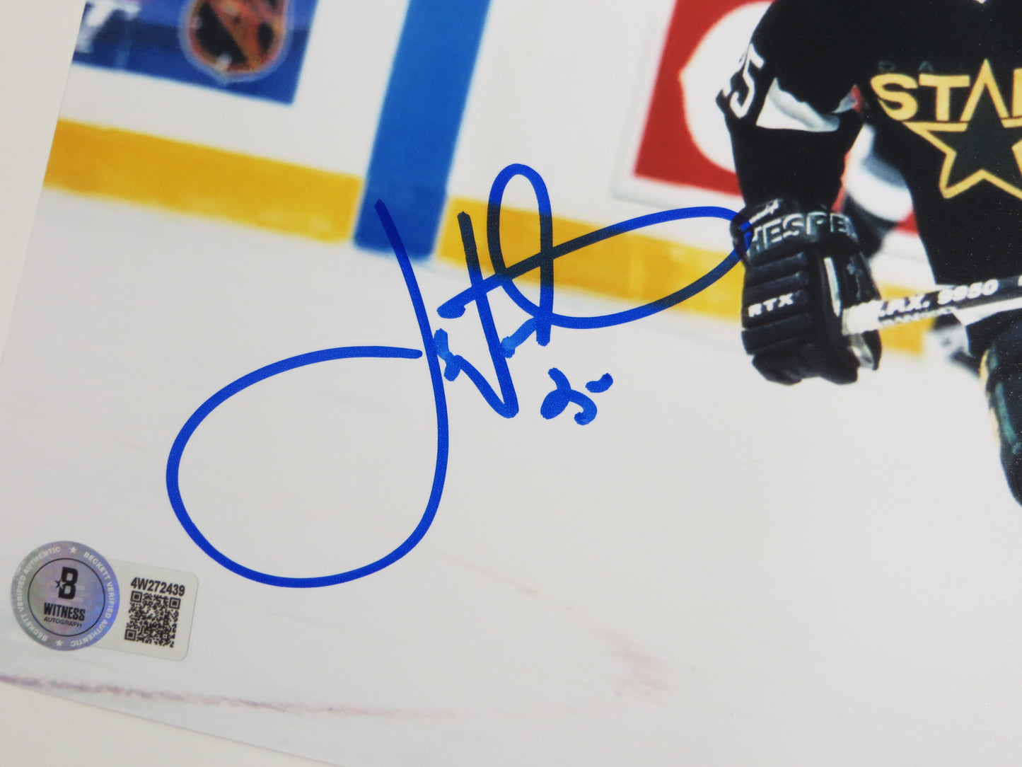 JOE NIEUWENDYK DALLAS STARS SIGNED 8x10 PHOTO BLACK JERSEY BAS