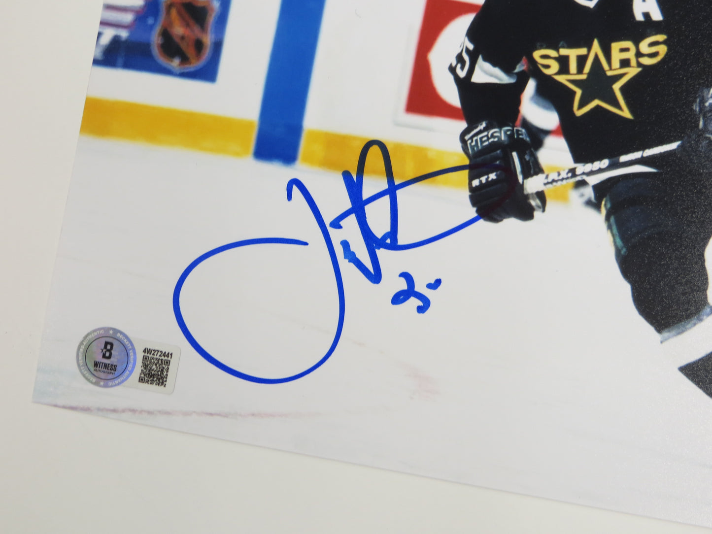 JOE NIEUWENDYK DALLAS STARS SIGNED 8x10 PHOTO BLACK JERSEY BAS