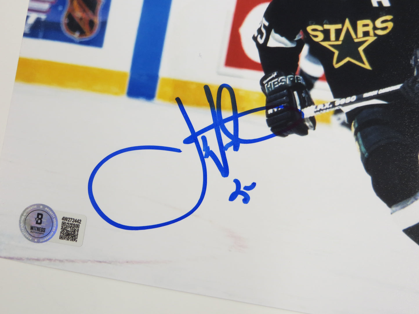 JOE NIEUWENDYK DALLAS STARS SIGNED 8x10 PHOTO BLACK JERSEY BAS