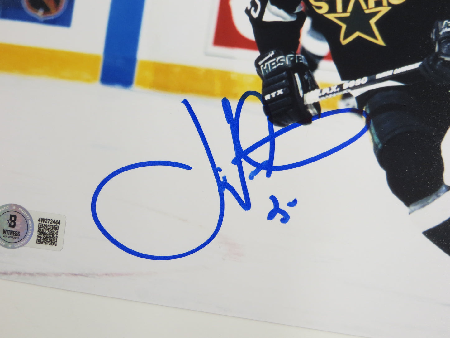 JOE NIEUWENDYK DALLAS STARS SIGNED 8x10 PHOTO BLACK JERSEY BAS