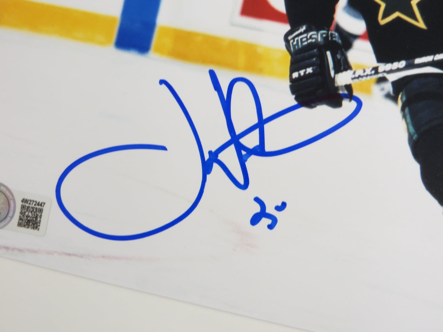 JOE NIEUWENDYK DALLAS STARS SIGNED 8x10 PHOTO BLACK JERSEY BAS