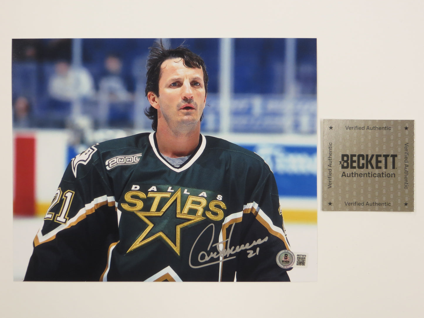 GUY CARBONNEAU DALLAS STARS SIGNED 8x10 PHOTO Canadiens BAS