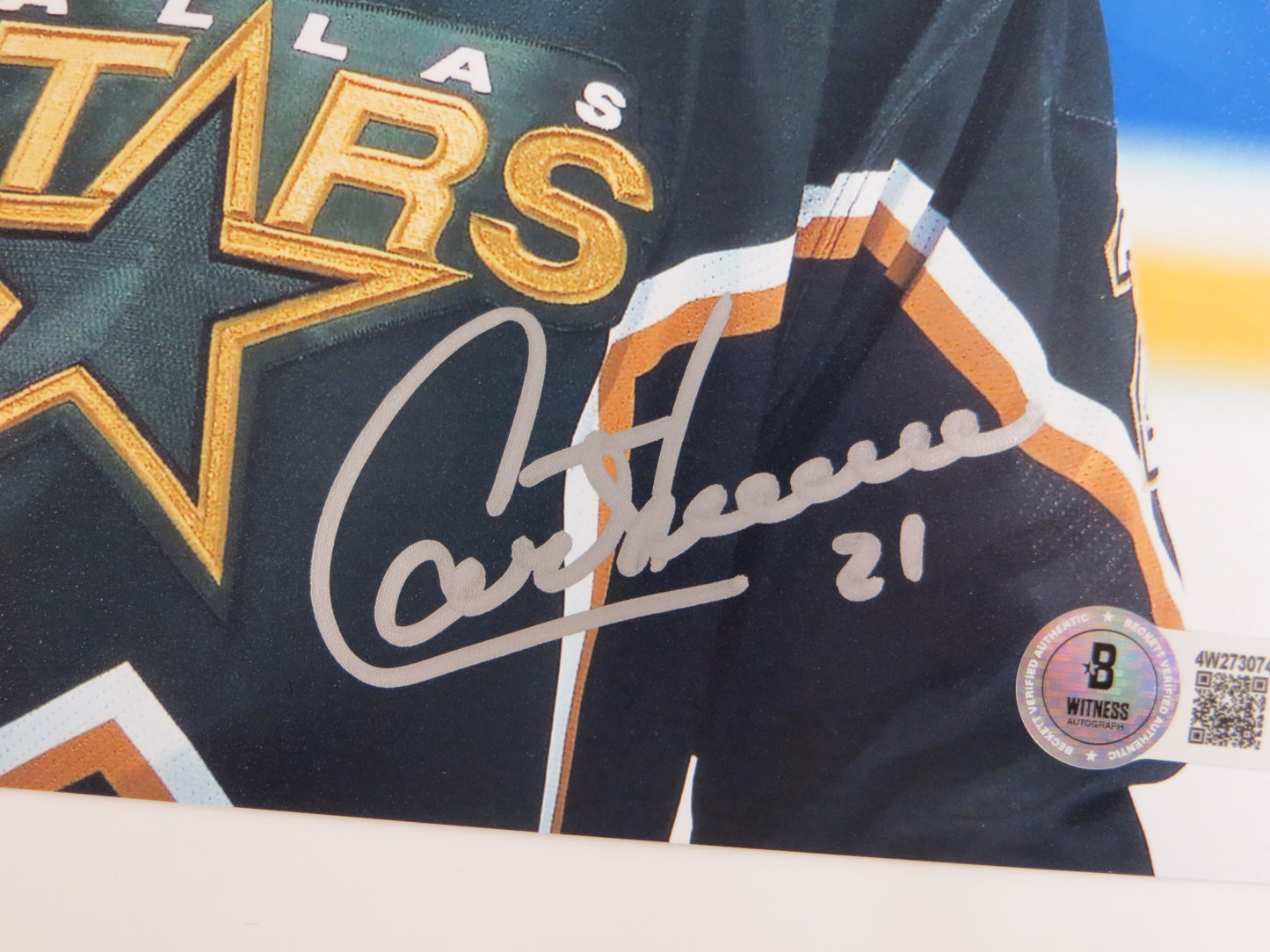 GUY CARBONNEAU DALLAS STARS SIGNED 8x10 PHOTO Canadiens BAS