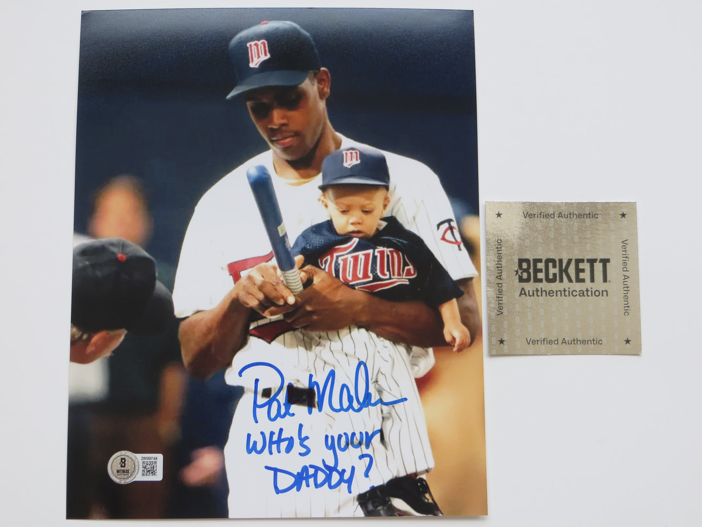 PAT PATRICK MAHOMES SR. TWINS SIGNED 8x10 PHOTO w/WHO'SYOURDADDY Chiefs BAS