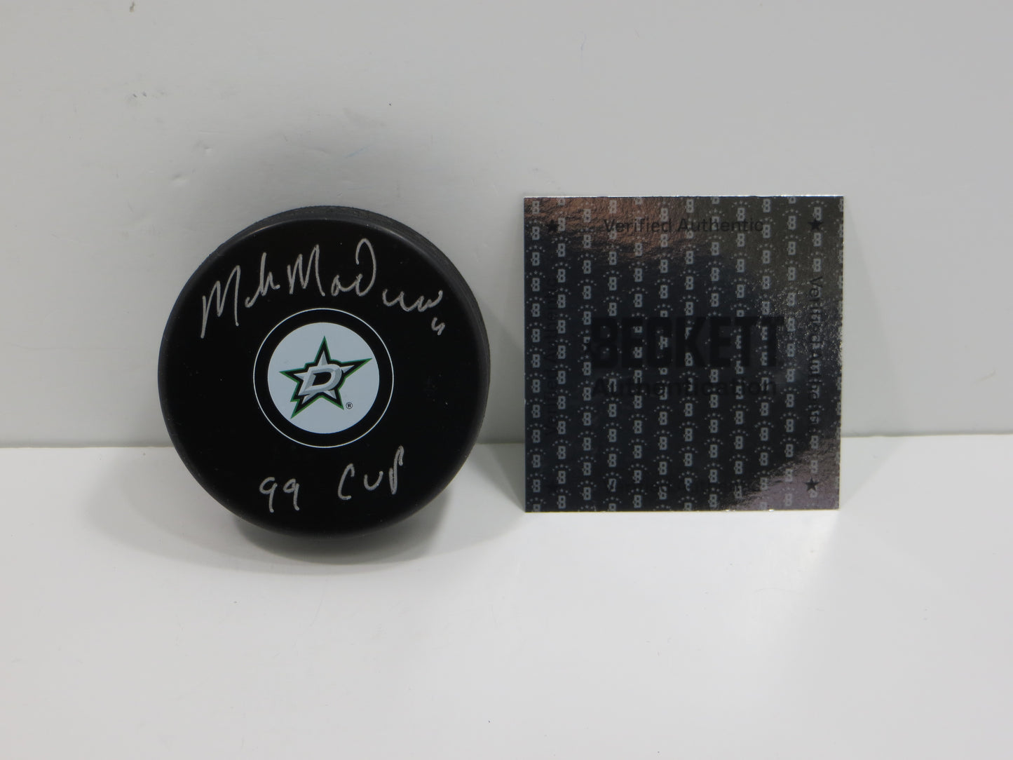 MIKE MODANO DALLAS STARS SIGNED HOCKEY PUCK w/99 Cup Current Logo BAS COA