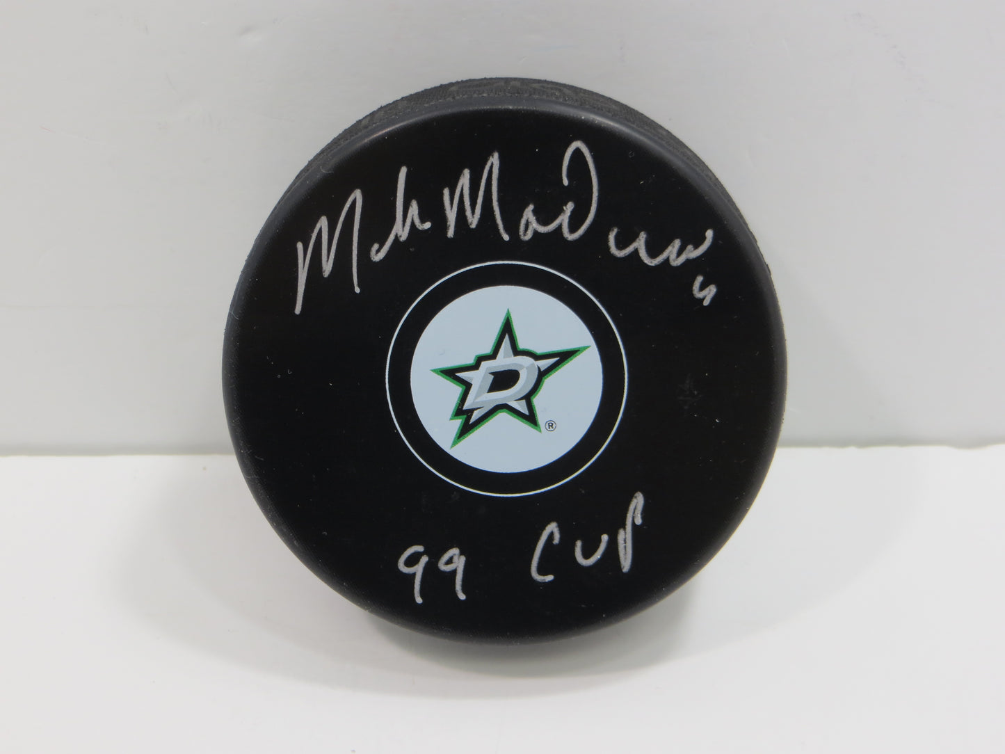 MIKE MODANO DALLAS STARS SIGNED HOCKEY PUCK w/99 Cup Current Logo BAS COA