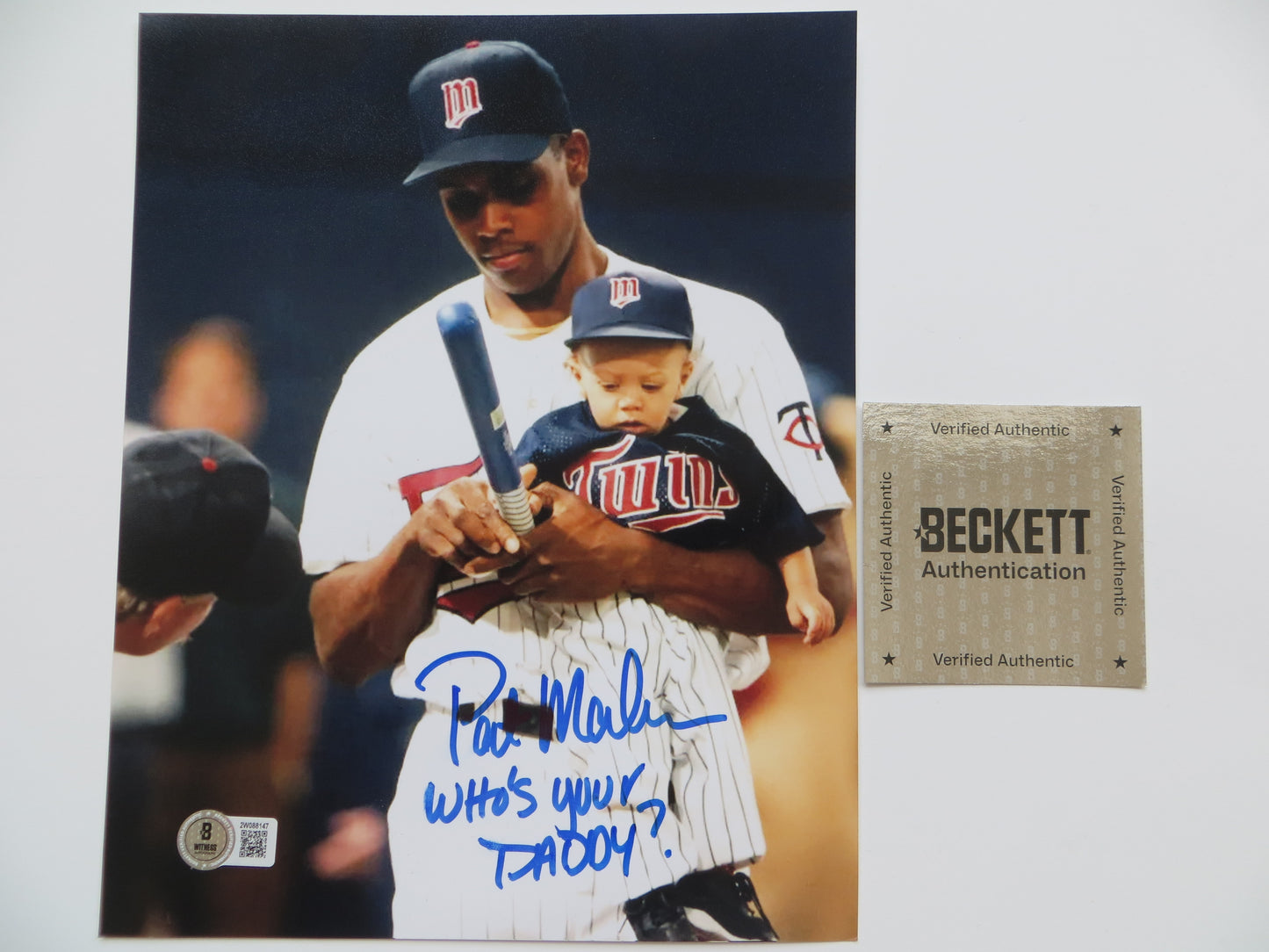 PAT PATRICK MAHOMES SR. TWINS SIGNED 8x10 PHOTO w/WHO'SYOURDADDY Chiefs BAS