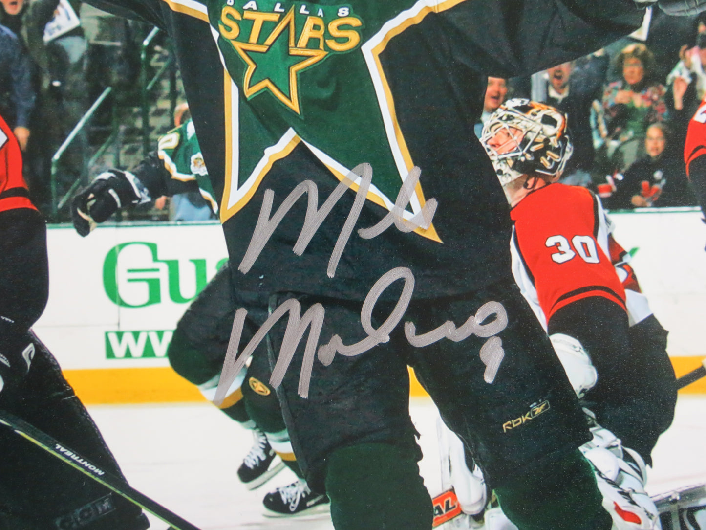 MIKE MODANO DALLAS STARS SIGNED 8x10 GOALLL PHOTO North Stars BAS