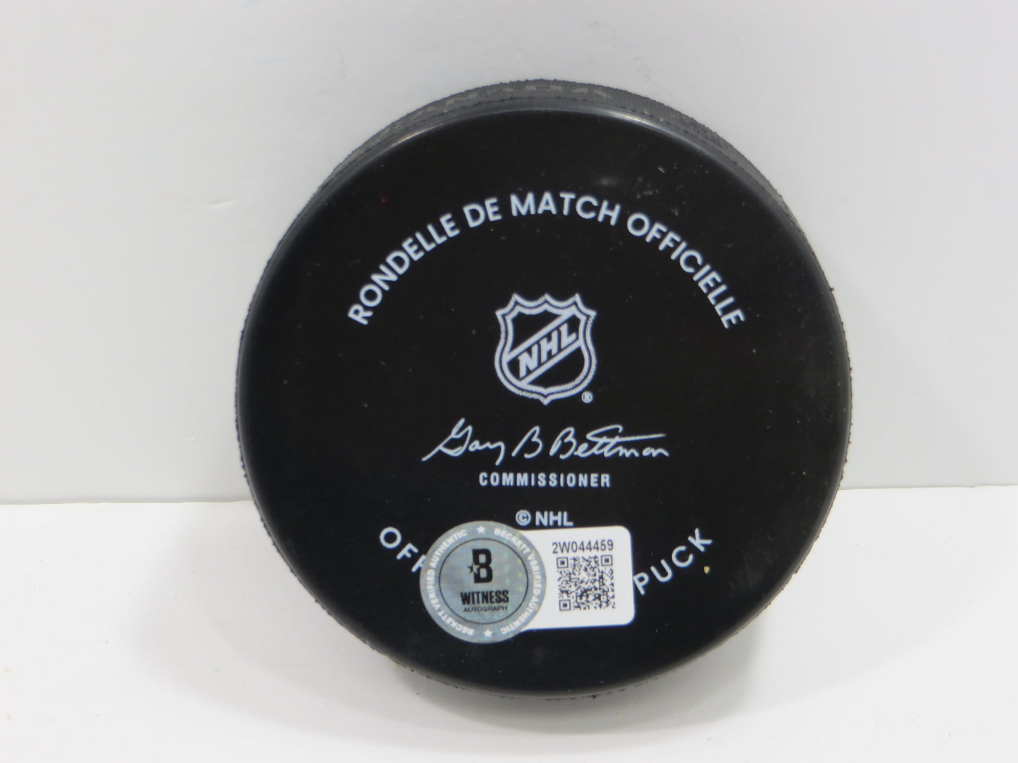BRETT HULL DALLAS STARS SIGNED AUTHENTIC HOCKEY PUCK BAS COA