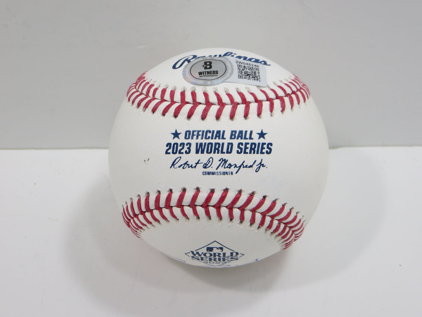BRUCE BOCHY TEXAS RANGERS RAWLINGS 2023 WORLD SERIES BASEBALL w/INSC BAS