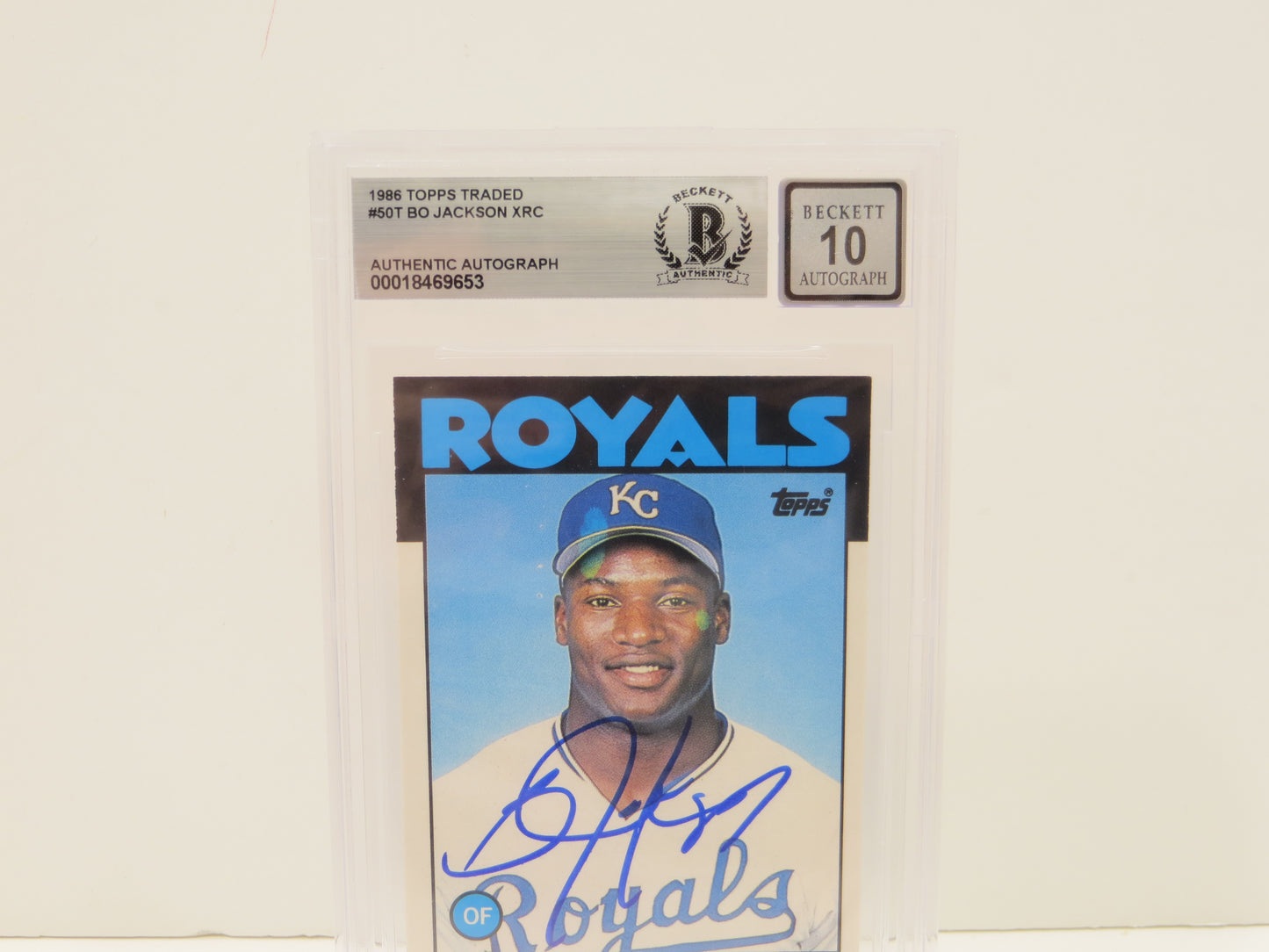 BO JACKSON SIGNED 1986 TOPPS TRADED #50T KC ROYALS BGS BAS SLAB AUTO 10