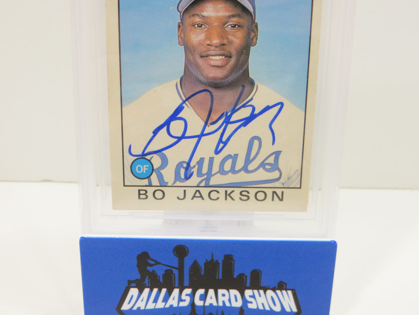 BO JACKSON SIGNED 1986 TOPPS TRADED #50T KC ROYALS BGS BAS SLAB