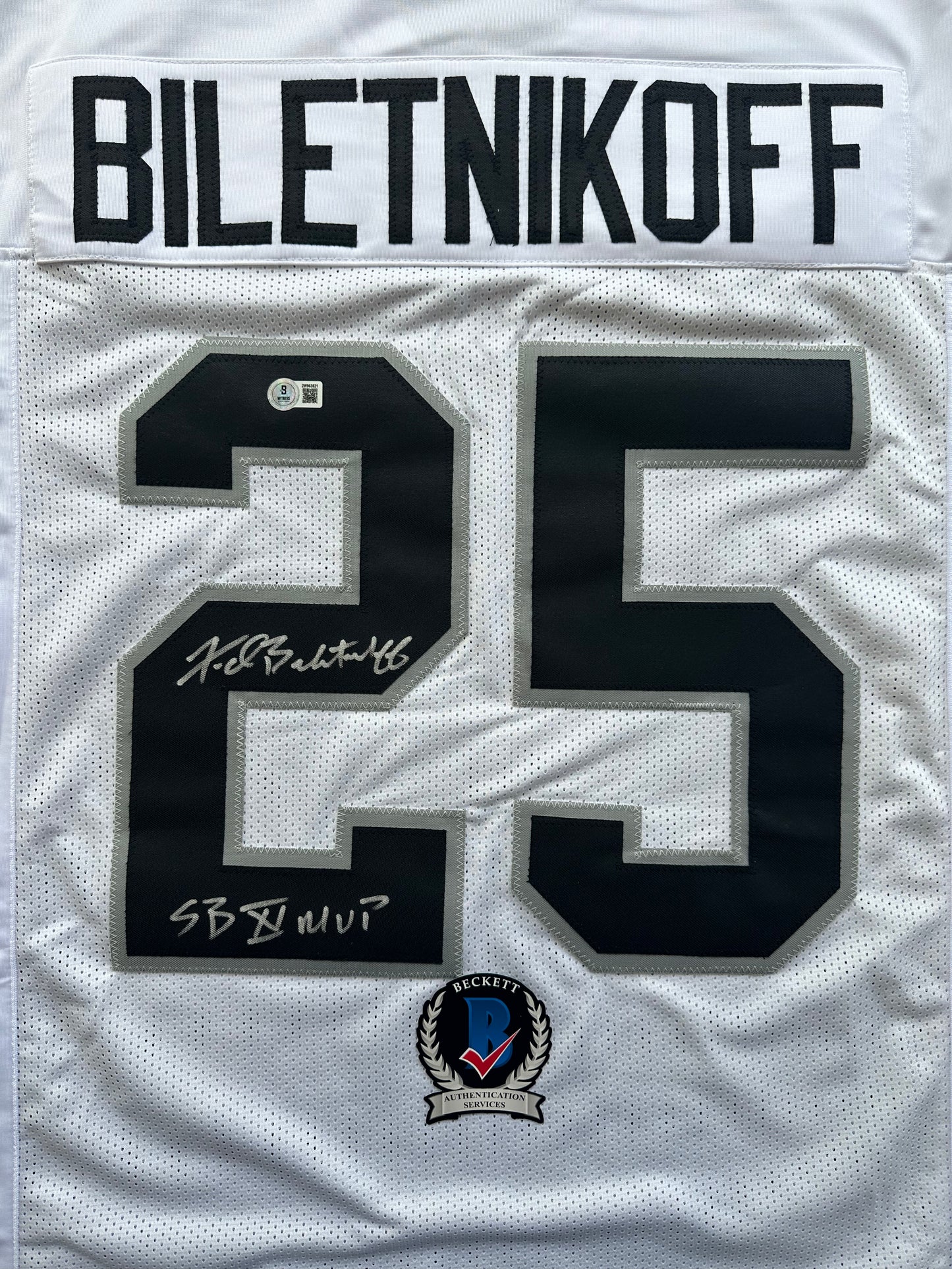 FRED BILETNIKOFF Oakland Raiders SIGNED FOOTBALL WHITE JERSEY XL w/SB XI MVP BAS
