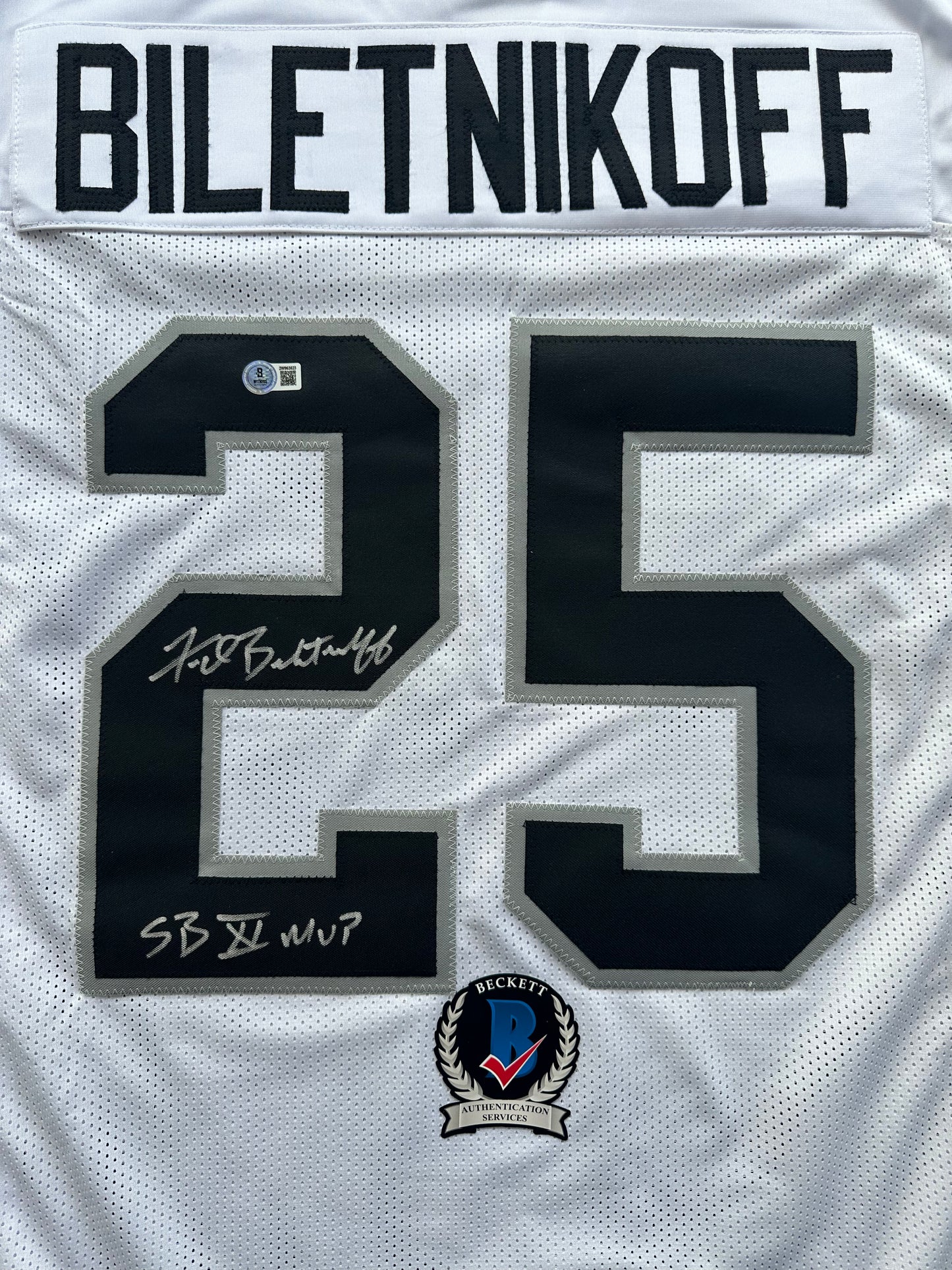 FRED BILETNIKOFF Oakland Raiders SIGNED FOOTBALL WHITE JERSEY XL w/SB XI MVP BAS