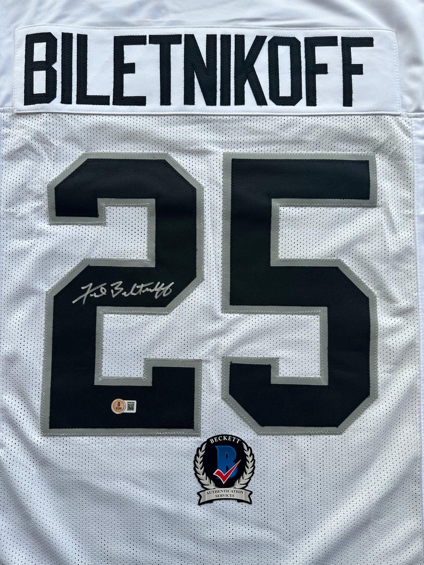FRED BILETNIKOFF Oakland Raiders SIGNED FOOTBALL WHITE JERSEY XL FSU BAS