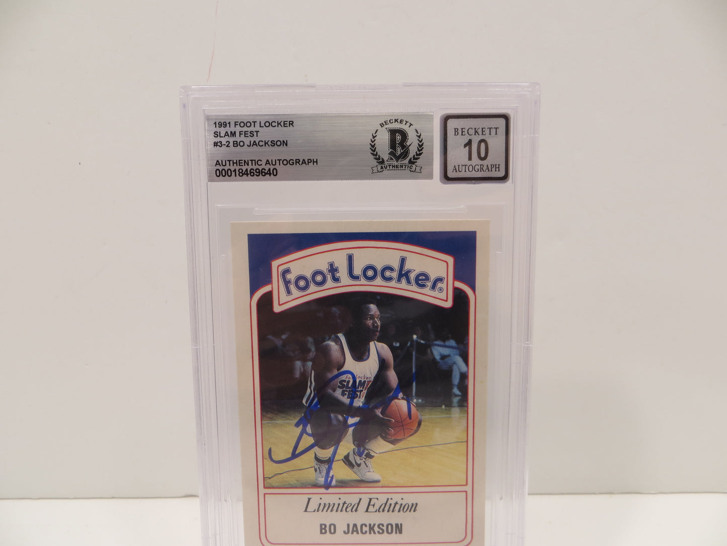 BO JACKSON SIGNED 1991 Foot Locker Slam Fest #3-2 BGS BAS SLAB AUTO 10