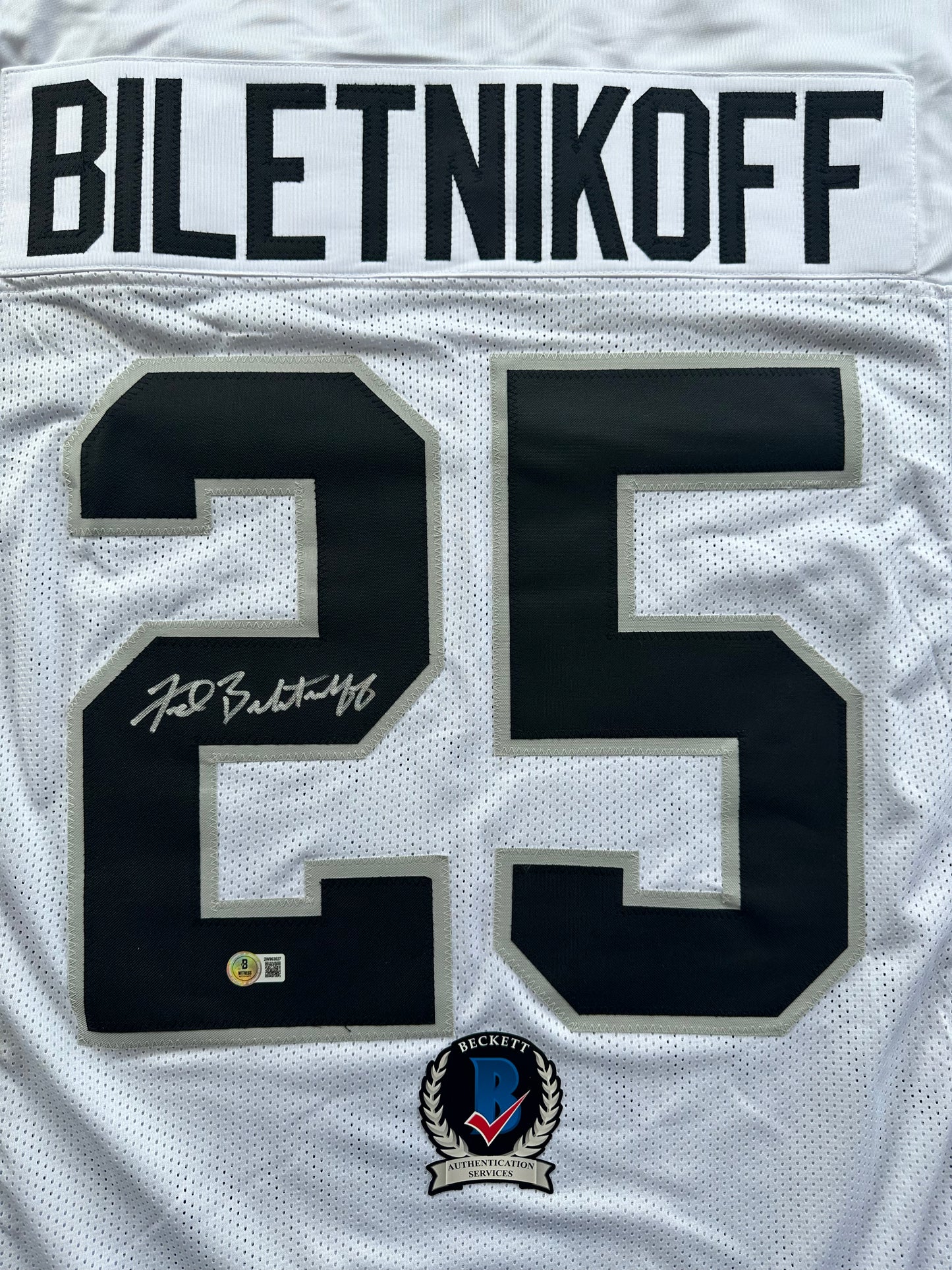 FRED BILETNIKOFF Oakland Raiders SIGNED FOOTBALL WHITE JERSEY XL FSU BAS