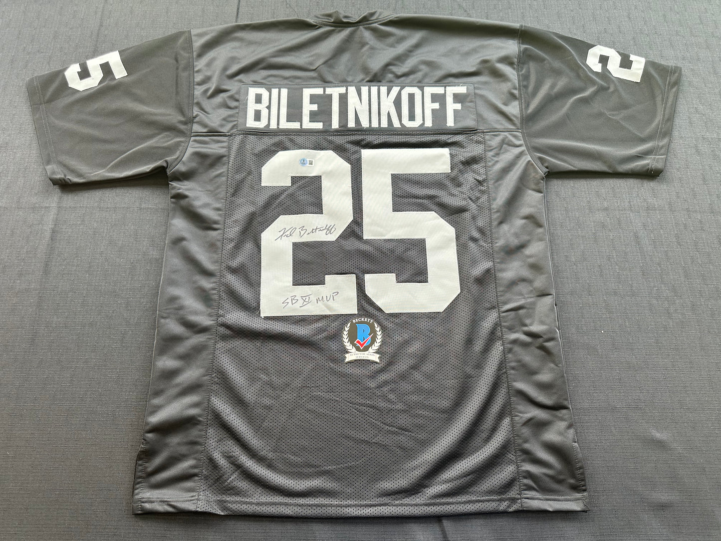 FRED BILETNIKOFF Oakland Raiders SIGNED FOOTBALL JERSEY XL w/SB XI MVP FSU BAS