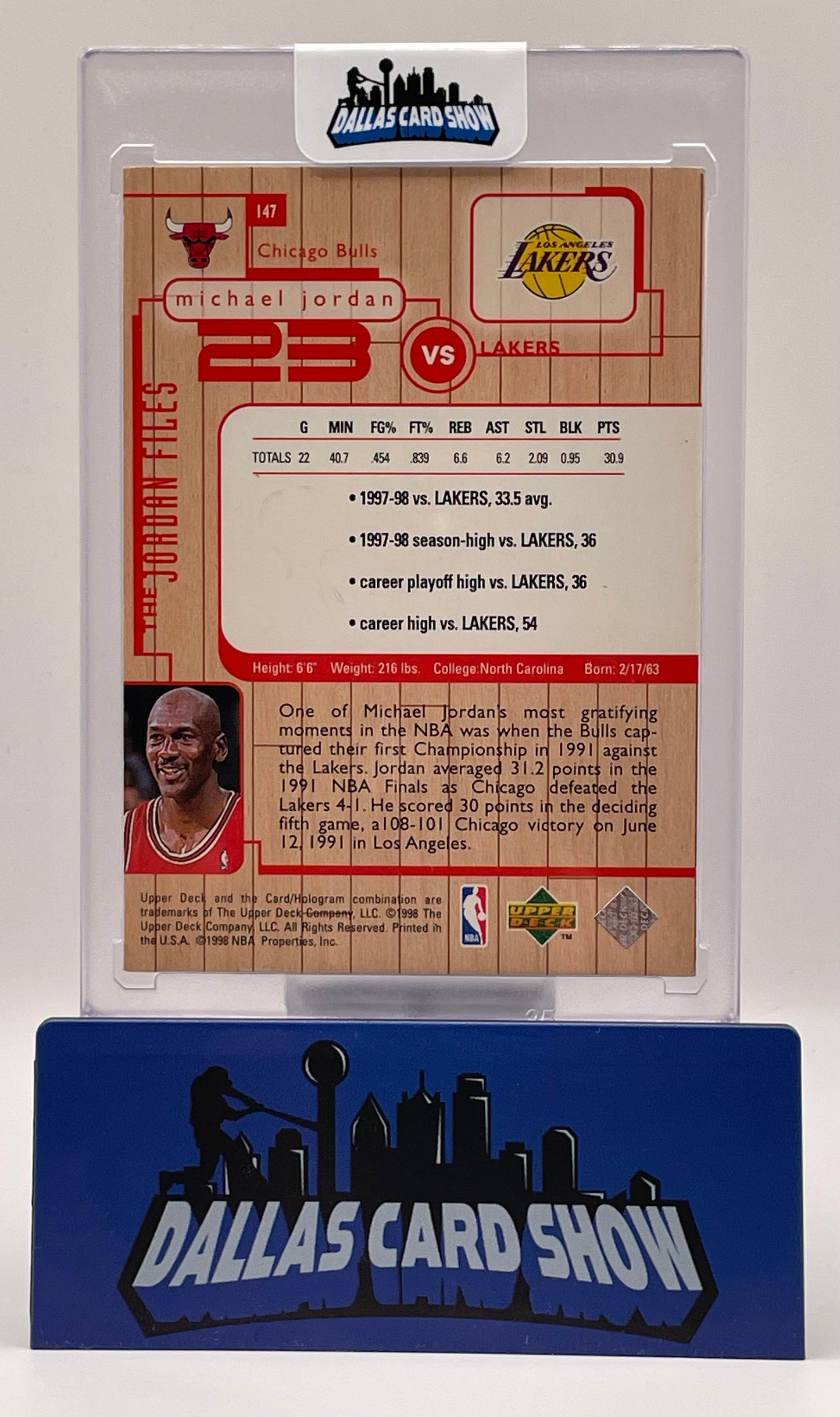 1998-99 Upper Deck #147 KOBE BRYANT MICHAEL JORDAN Living Legend RARE (READ)
