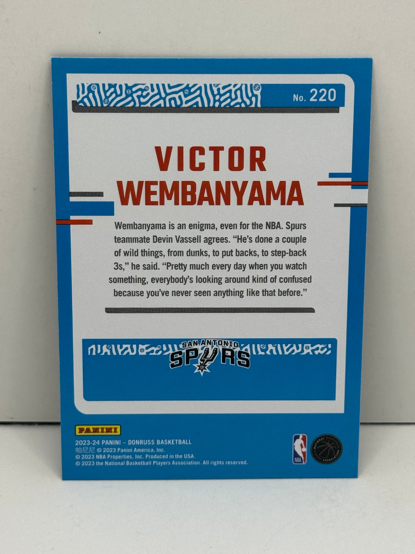 2023-24 Donruss Victor Wembanyama Green Sunburst #220 Spurs