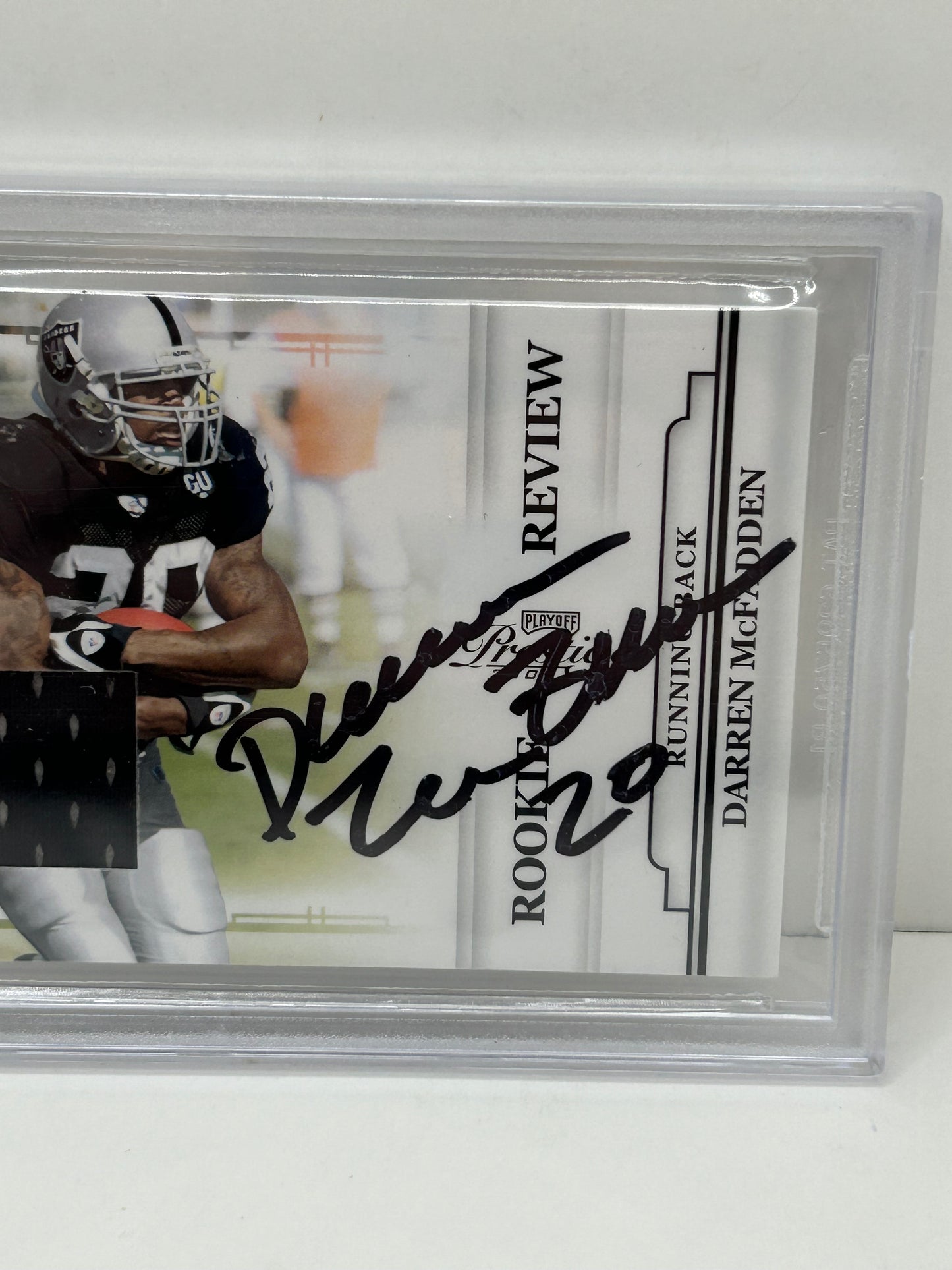 2009 Playoff Prestige Darren Mcfadden #10 Auto Rookie Review Materials Beckett Auth