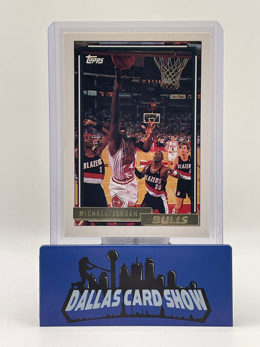 1992 Topps Gold Michael Jordan Chicago Bulls HOF #141