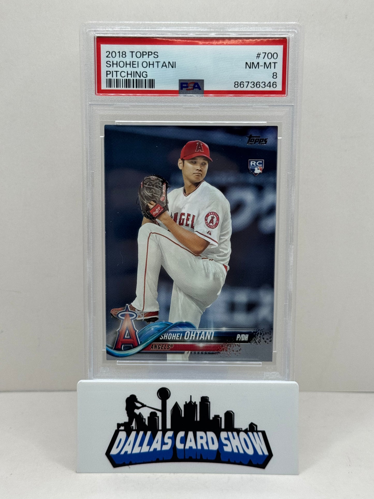 2018 Topps #700 Shohei Ohtani Rookie RC (Pitching) PSA 8