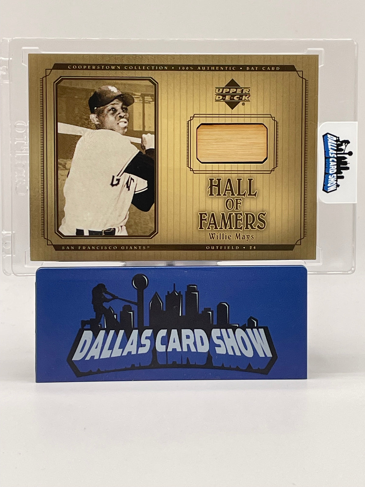 2001 Upper Deck #B-WM Willie Mays Cooperstown Hall of Famers Relic