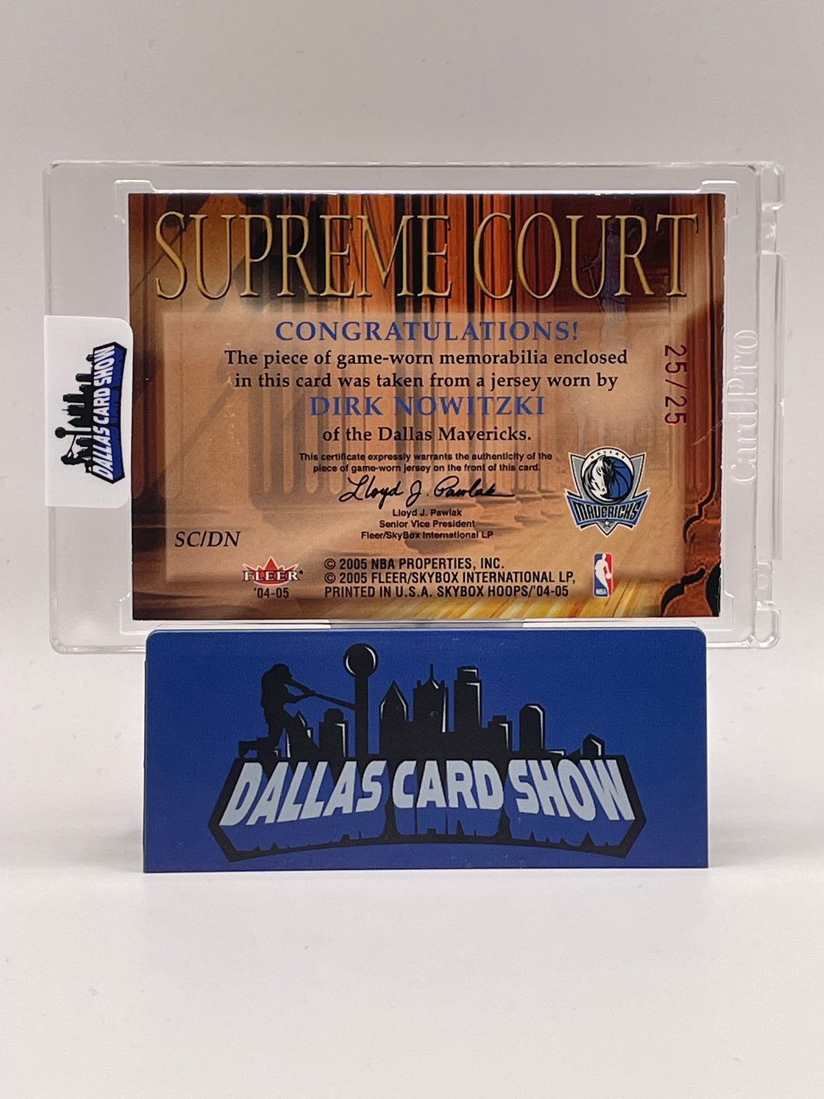 2005 Fleer Hoops #SC/DN Dirk Nowitzki Supreme Court Relic /25