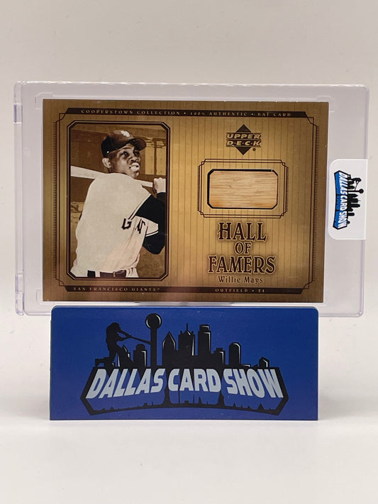 2001 Upper Deck Cooperstown #B-WM Willie Mays Hall of Famers Relic