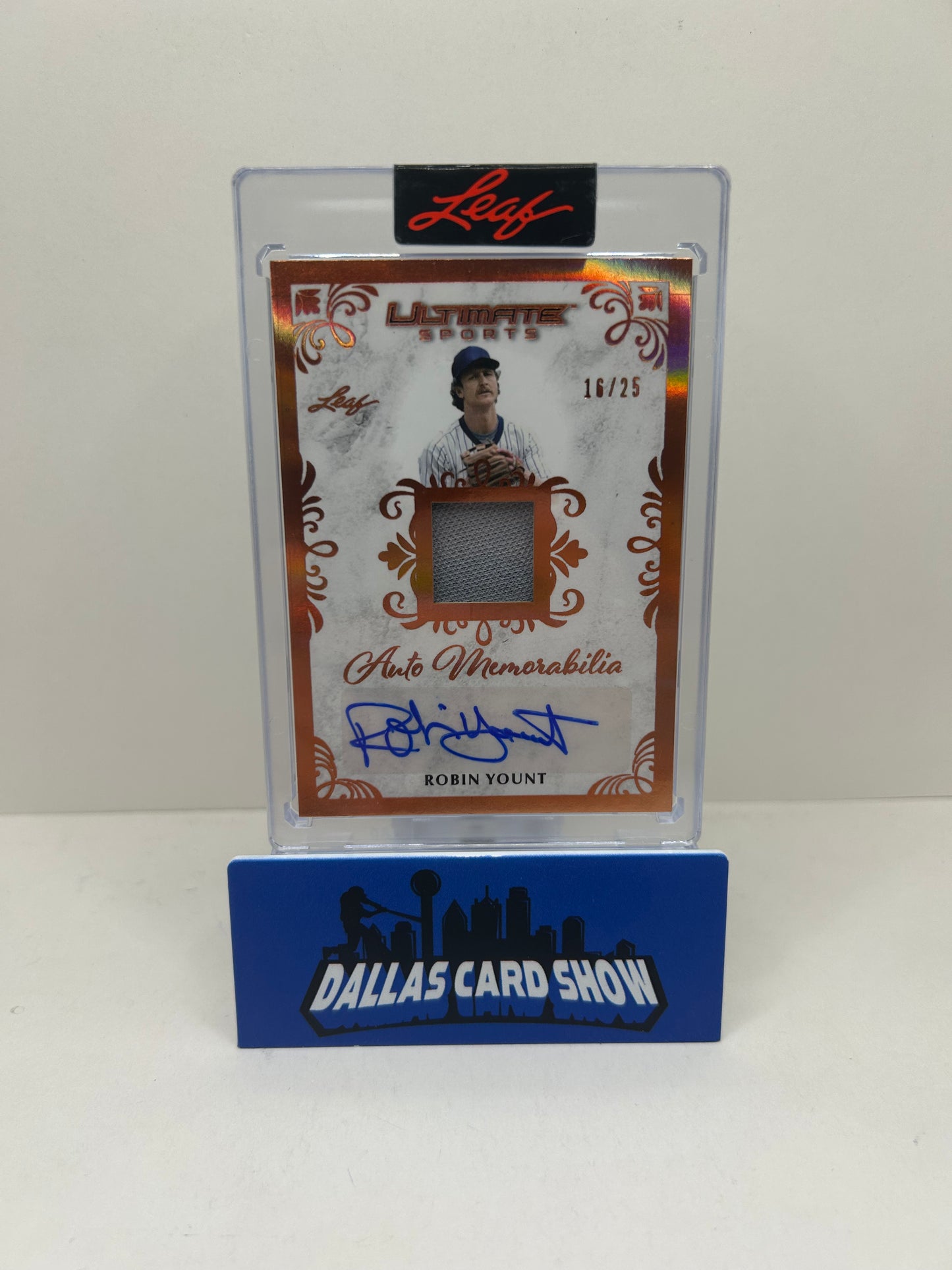 2024 LEAF ULTIMATE SPORTS ROBIN YOUNT GAME-USED JERSEY AUTO #/25