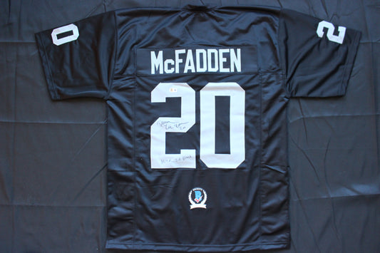 DARREN McFADDEN OAKLAND RAIDERS SIGNED FOOTBALL JERSEY w/MenInBlack Arkansas BAS