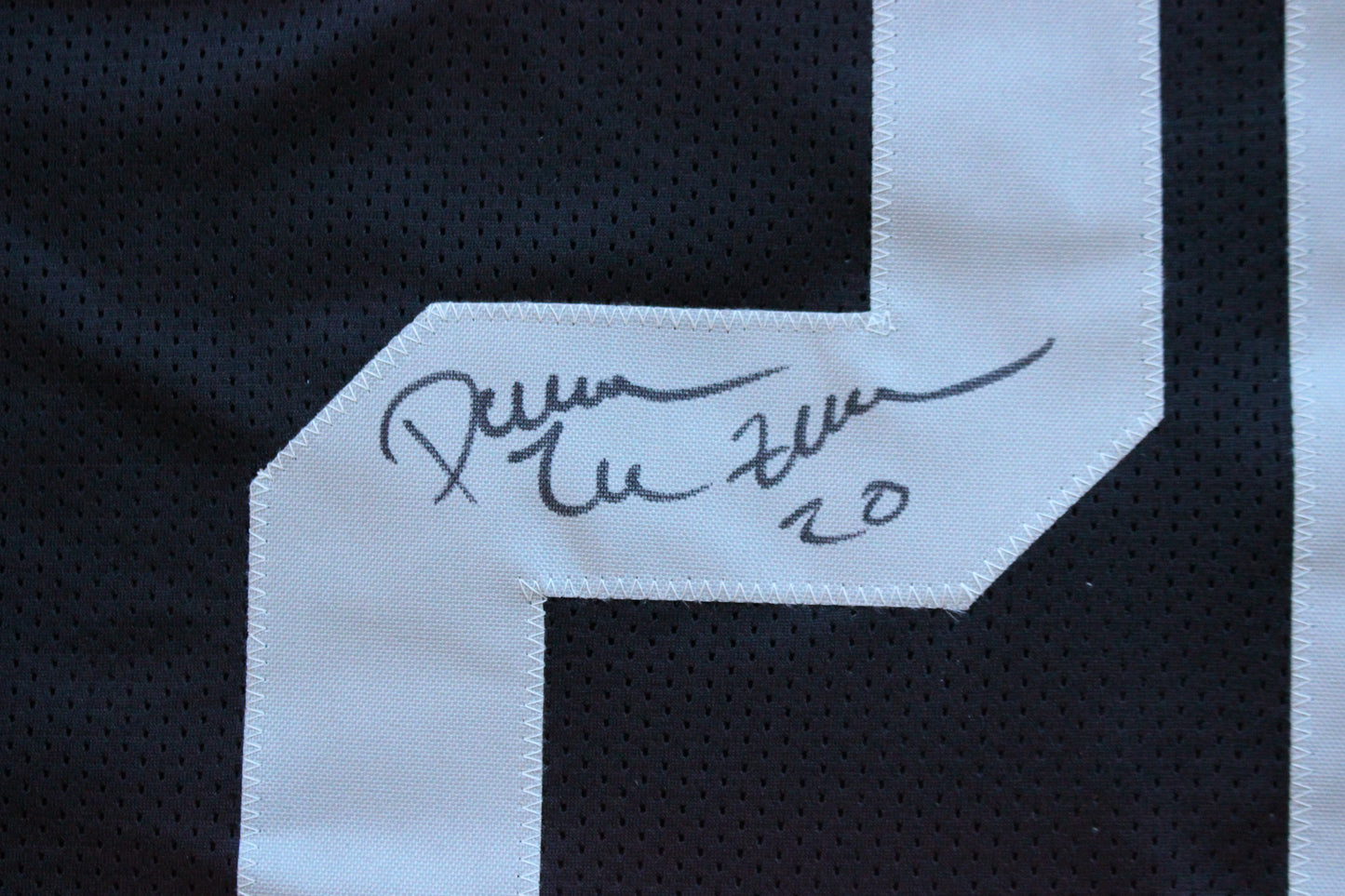 DARREN McFADDEN OAKLAND RAIDERS SIGNED FOOTBALL JERSEY w/MenInBlack Arkansas BAS