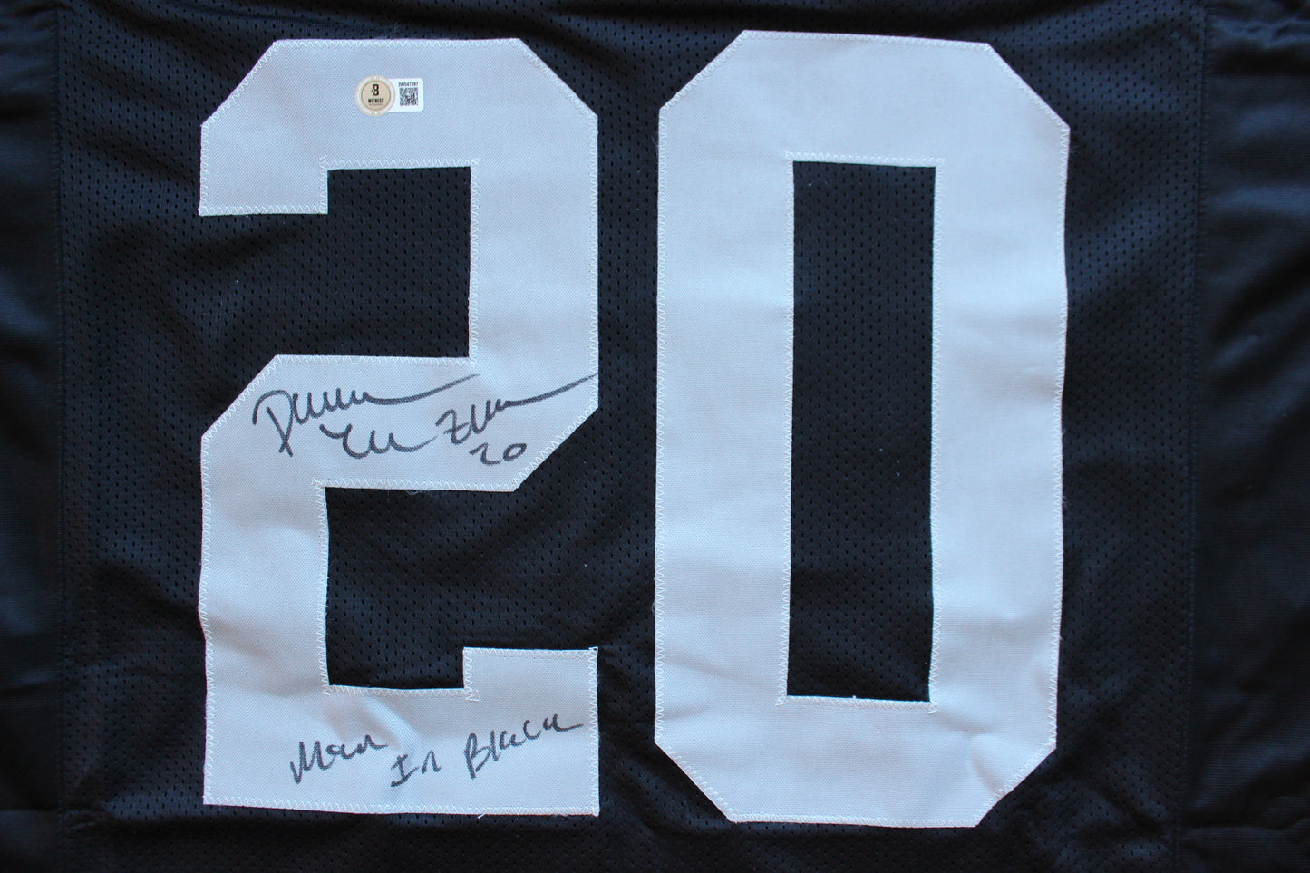 DARREN McFADDEN OAKLAND RAIDERS SIGNED FOOTBALL JERSEY w/MenInBlack Arkansas BAS