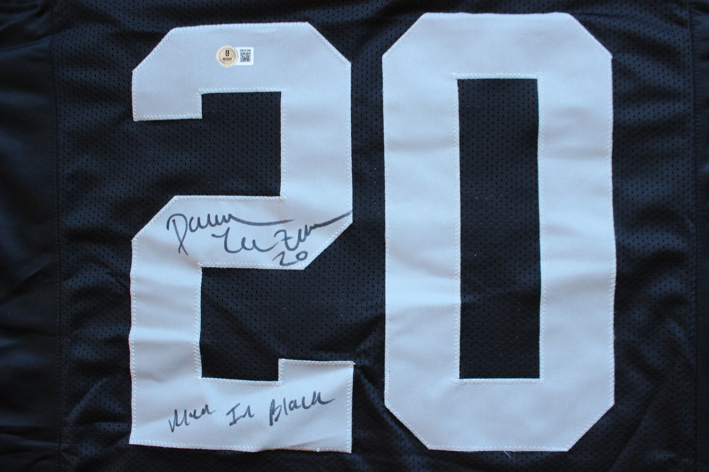DARREN McFADDEN OAKLAND RAIDERS SIGNED FOOTBALL JERSEY w/MenInBlack Arkansas BAS