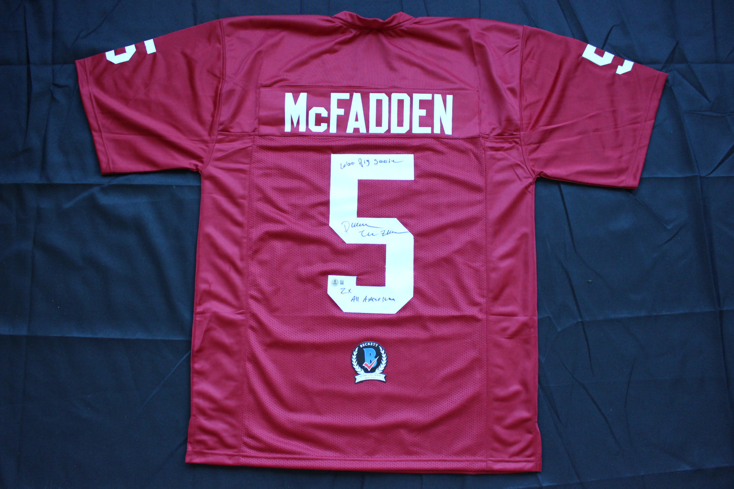 DARREN McFADDEN ARKNASAS RAZORBACKS SIGNED FOOTBALL JERSEY w/INSCs BAS COA