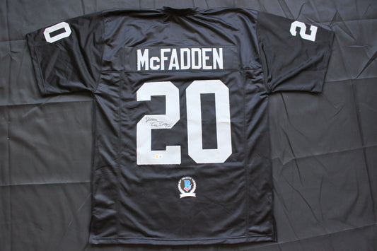 DARREN McFADDEN OAKLAND RAIDERS SIGNED FOOTBALL JERSEY Arkansas Razorbacks BAS