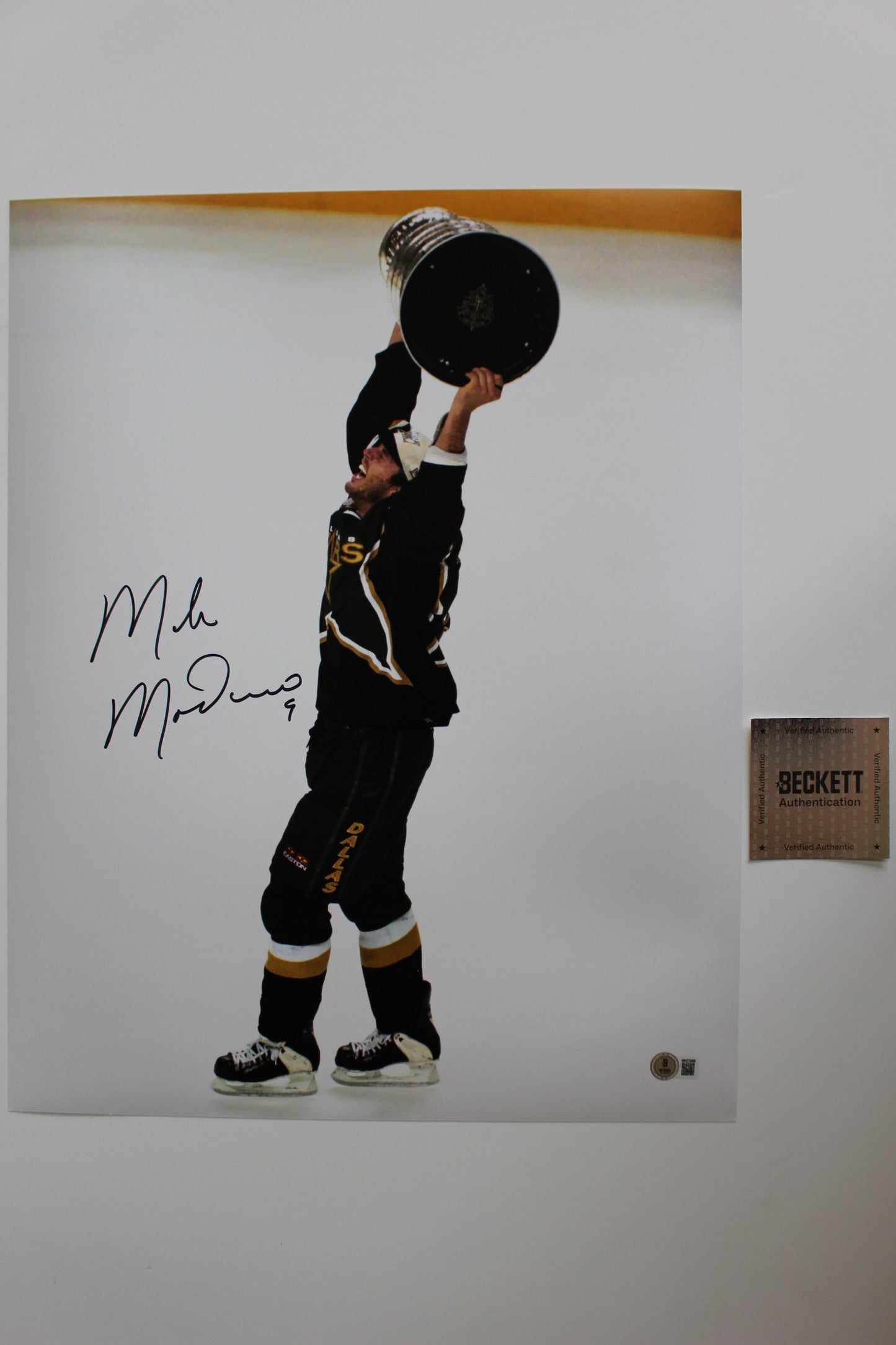 MIKE MODANO Dallas Stars SIGNED Stanley Cup 16x20 PHOTO Minnesota North Stars BAS