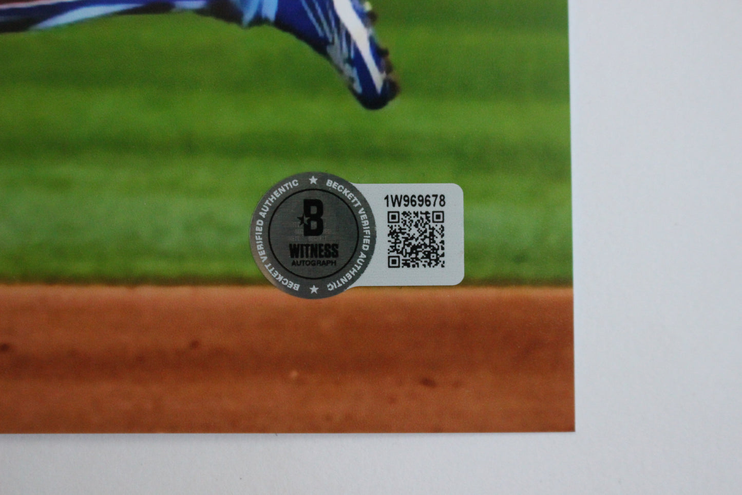 LEODY TAVERAS TEXAS RANGERS SIGNED 8x10 PHOTO Rounding the Bases BAS COA