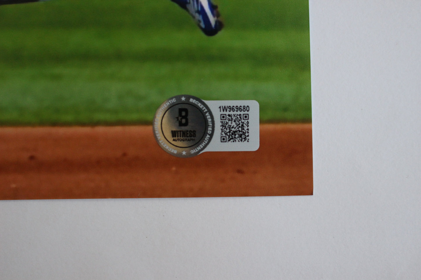 LEODY TAVERAS TEXAS RANGERS SIGNED 8x10 PHOTO Rounding the Bases BAS COA