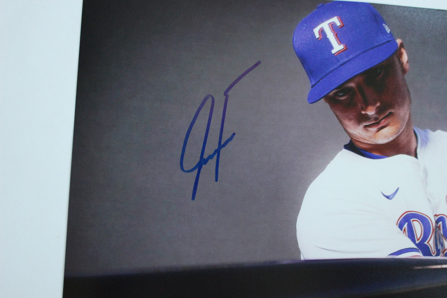 JUSTIN FOSCUE TEXAS RANGERS SIGNED 8x10 PHOTO In Studio BAS