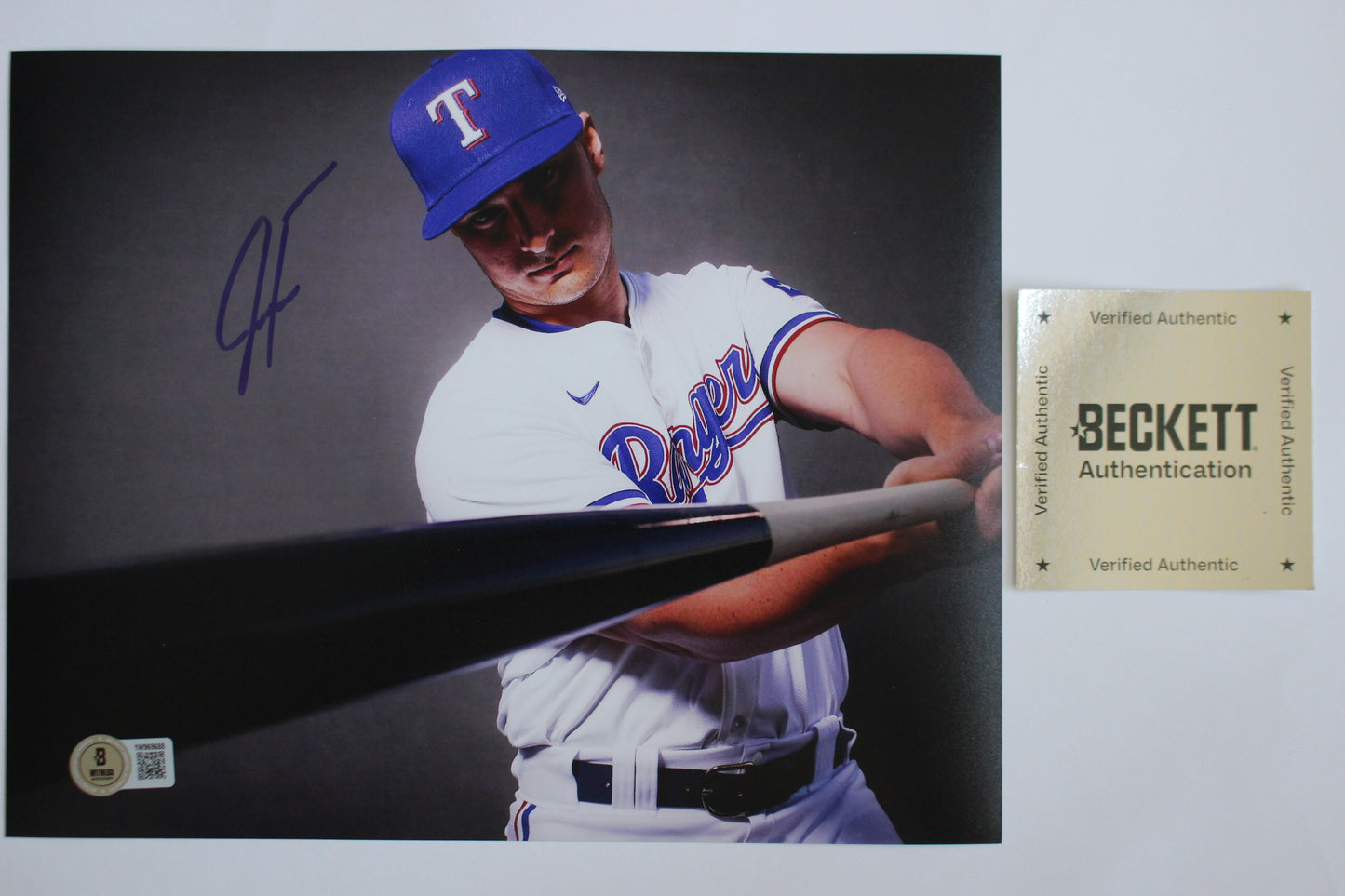 JUSTIN FOSCUE TEXAS RANGERS SIGNED 8x10 PHOTO In Studio BAS