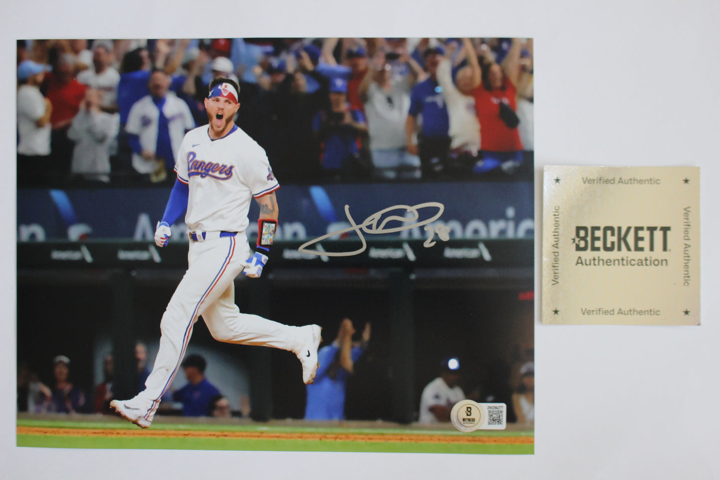 JONAH HEIM TEXAS RANGERS SIGNED 8x10 PHOTO Rounding the Bases BAS